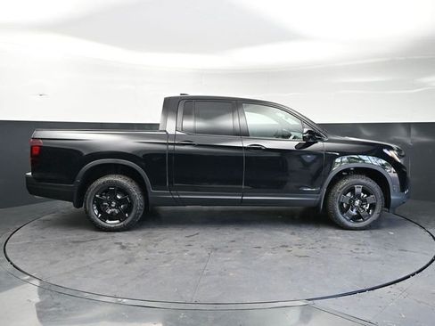 New 2026 Honda Ridgeline Black Edition image 4