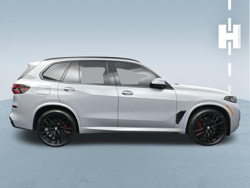 Used 2026 BMW X5 xDrive40i w/ M Sport Package AWD/4WD image 3