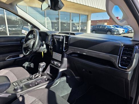 Used 2024 Ford Ranger XLT w/ FX4 Off-Road Package image 18