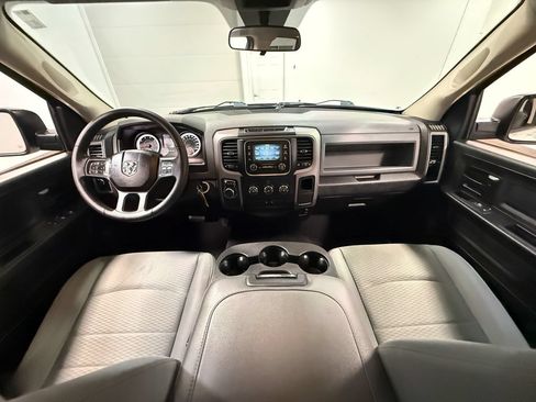 Used 2017 RAM 1500 Express RWD image 71