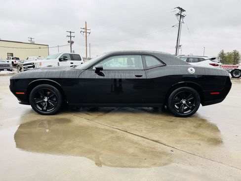 Certified 2016 Dodge Challenger SXT image 23