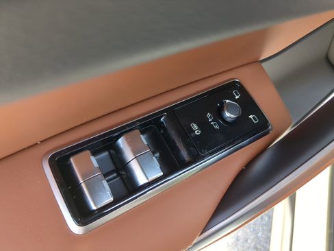 New 2026 Jaguar F-PACE R-Dynamic S image 18