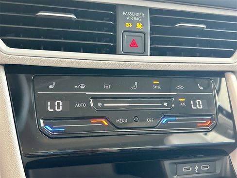 New 2026 Volkswagen Jetta SE image 29