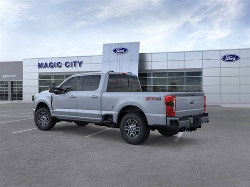New 2026 Ford F250 Lariat w/ FX4 Off-Road Package image 4