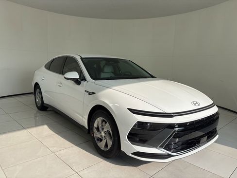 New 2026 Hyundai Sonata SE FWD image 7