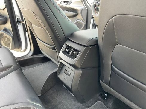 New 2025 Chevrolet Equinox EV RS w/ Convenience Package II image 20