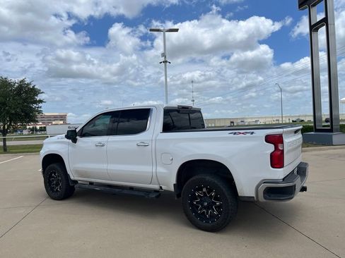 Used 2021 Chevrolet Silverado 1500 LTZ w/ LTZ Convenience Package II AWD/4WD image 4