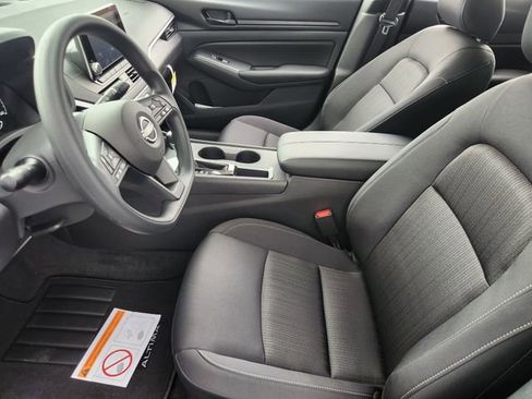 New 2025 Nissan Altima 2.5 S image 10