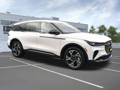 New 2026 Lincoln Nautilus Premier w/ Equipment Group 102A image 3