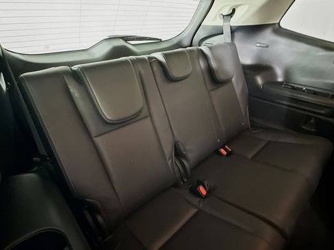 Used 2023 Subaru Ascent Limited image 34