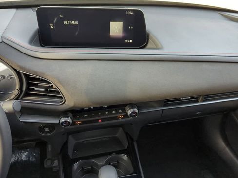 New 2025 MAZDA CX-30 Carbon image 27