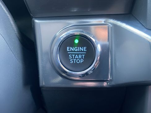 Used 2021 Ford F150 Lariat w/ Equipment Group 502A High image 25