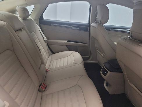 Used 2015 Ford Fusion SE w/ Equipment Group 202A FWD image 19