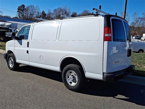 New 2024 Chevrolet Express 2500 Work Van w/ Driver Convenience Package image 5