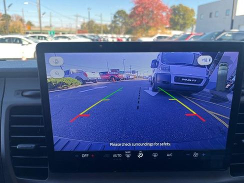 Used 2022 Ford Transit 350 XLT image 12