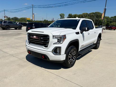 Used 2019 GMC Sierra 1500 AT4 w/ AT4 Premium Package AWD/4WD image 2