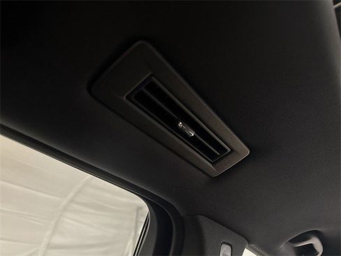 Used 2021 Cadillac XT6 Premium Luxury image 11