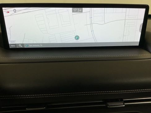 Used 2023 Genesis GV80 2.5T w/ Prestige Package image 11