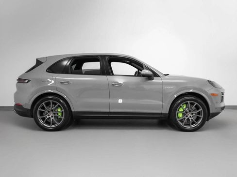 New 2025 Porsche Cayenne E-Hybrid image 78