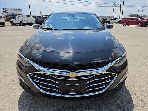Used 2025 Chevrolet Malibu LT FWD image 12