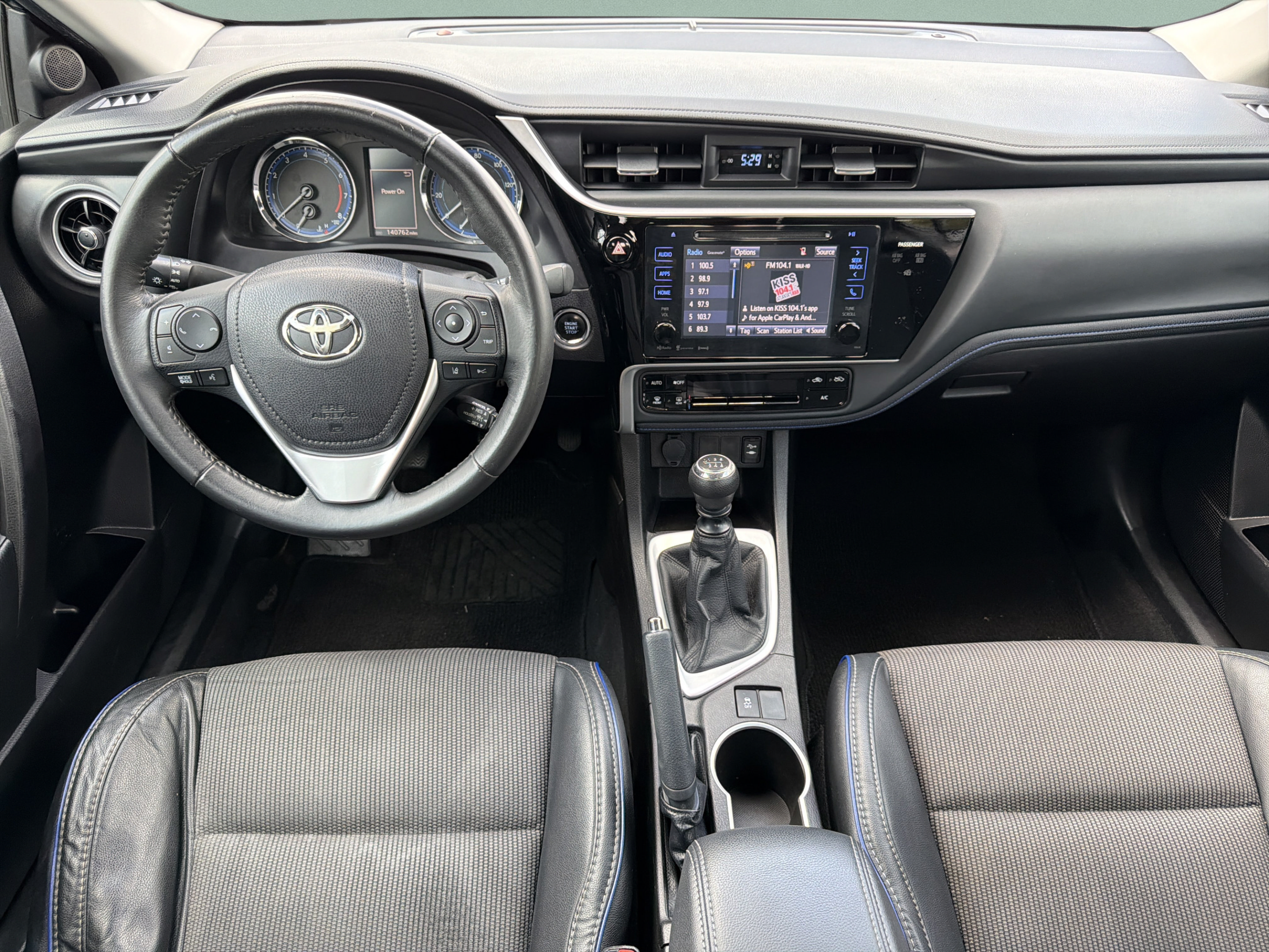 Used 2017 Toyota Corolla SE FWD image 7