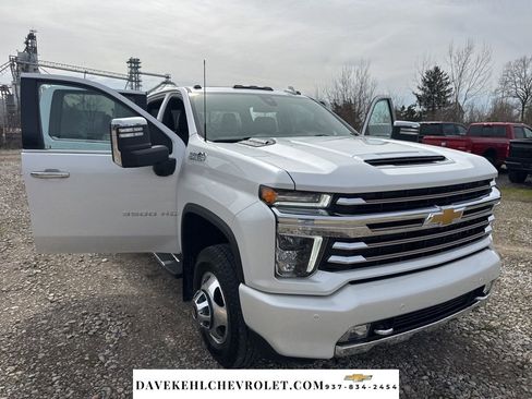 Used 2022 Chevrolet Silverado 3500 High Country w/ Safety Package II AWD/4WD image 47