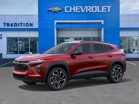 New 2026 Chevrolet Trax RS w/ Driver Confidence Package image 2