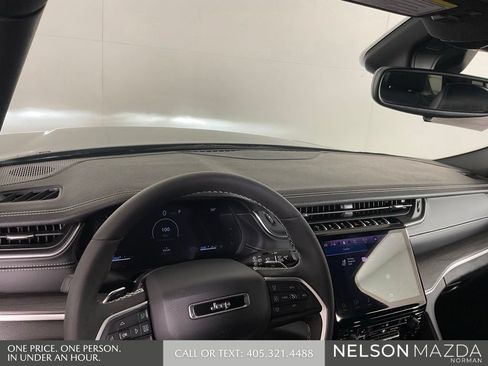 Used 2024 Jeep Grand Cherokee L Limited RWD image 36