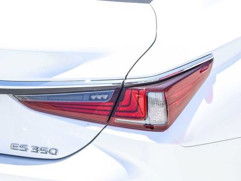 Used 2024 Lexus ES 350 w/ Premium Package FWD image 8