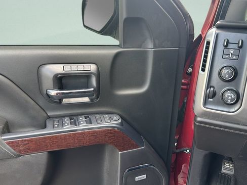 Used 2018 GMC Sierra 1500 SLT AWD/4WD image 17