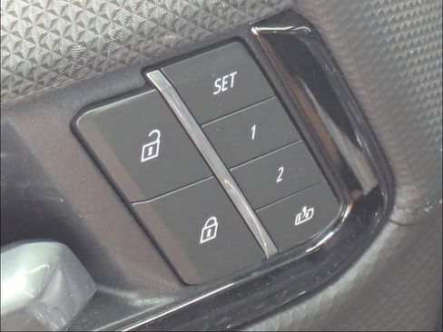 Used 2026 Chevrolet Silverado 1500 ZR2 AWD/4WD image 27