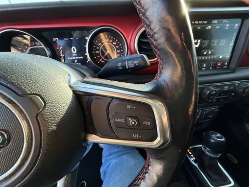 Used 2019 Jeep Wrangler Unlimited Rubicon w/ Dual Top Group image 19