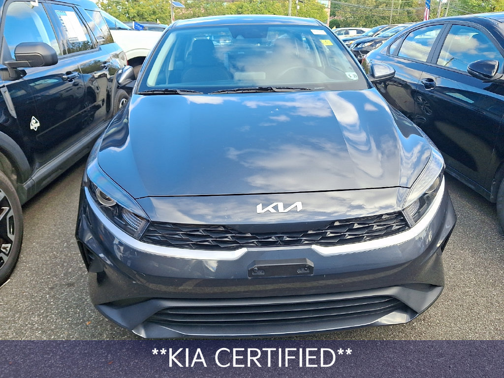 Certified 2024 Kia Forte LXS FWD image 3