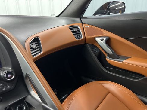 Used 2016 Chevrolet Corvette Z06 w/ 3LZ Preferred Equipment Group RWD image 21