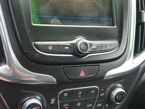 Used 2019 Chevrolet Equinox LT FWD image 29