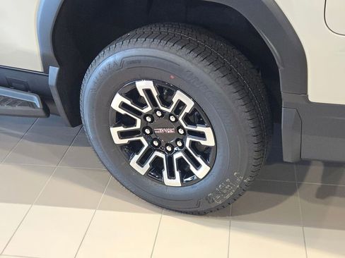 New 2026 GMC Sierra EV Elevation image 15