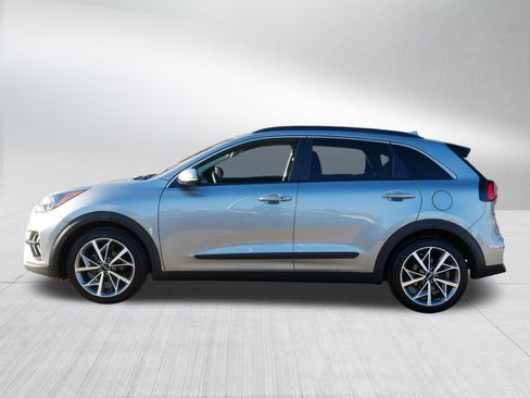 Certified 2022 Kia Niro Touring Special Edition image 4