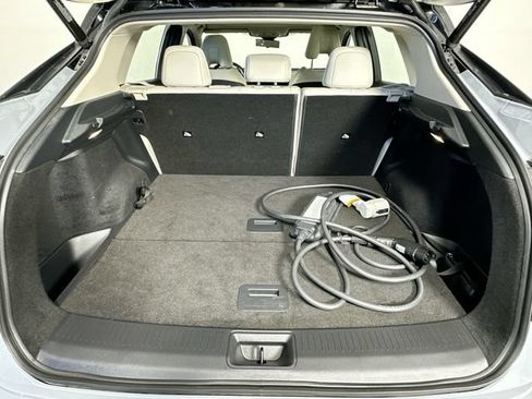 Used 2024 Nissan Ariya AWD image 31