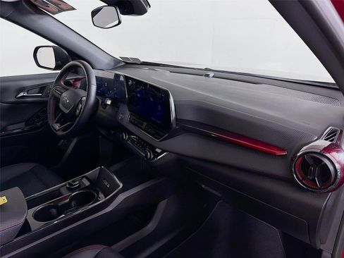 Used 2025 Chevrolet Equinox RS image 28