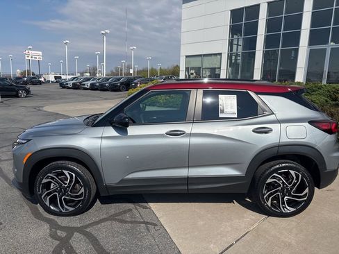 Used 2025 Chevrolet TrailBlazer RS AWD/4WD image 10