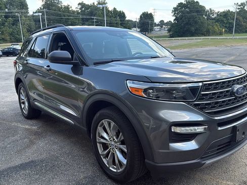 Used 2020 Ford Explorer XLT w/ Equipment Group 202A RWD image 7