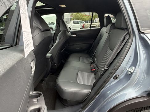 Used 2025 Toyota Corolla Cross AWD Hybrid image 20