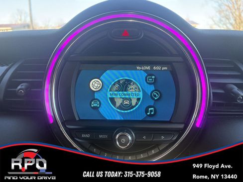 Used 2019 MINI Cooper S w/ Signature Upholstery Package image 17