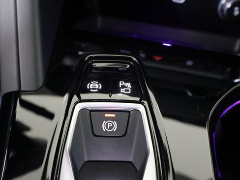 Used 2025 Audi Q5 Premium Plus w/ Premium Plus image 5