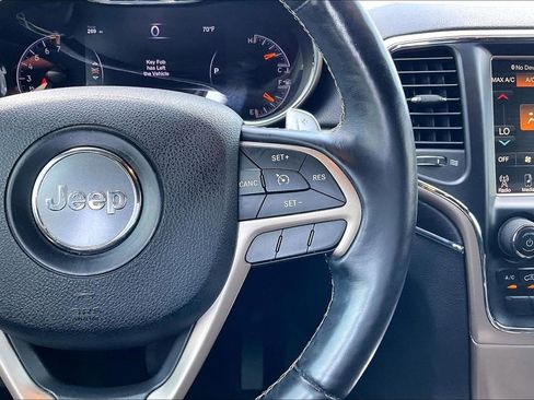Used 2017 Jeep Grand Cherokee Limited w/ Luxury Group II RWD image 11