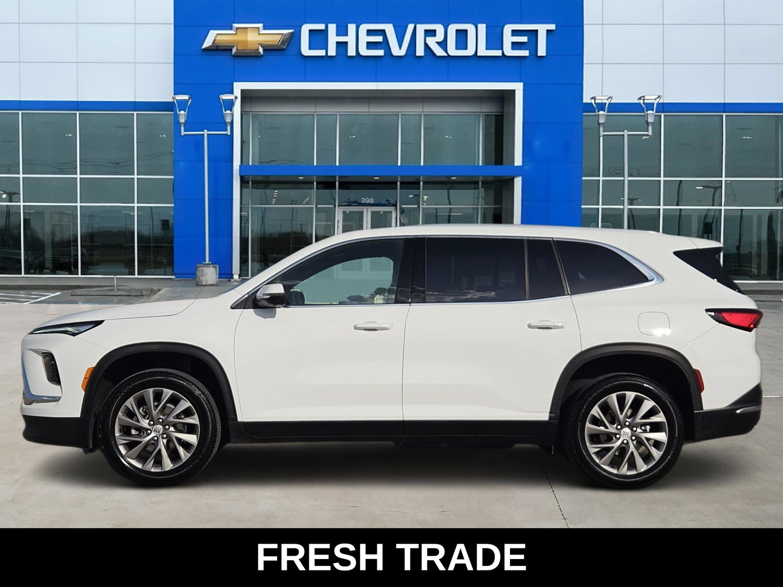 Used 2026 Buick Enclave Preferred FWD image 3