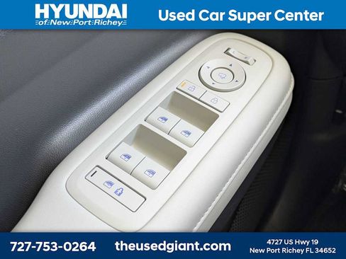 Used 2025 Hyundai Santa Fe Calligraphy FWD image 38
