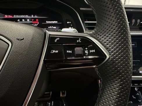 Used 2022 Audi RS 6 4.2 image 13