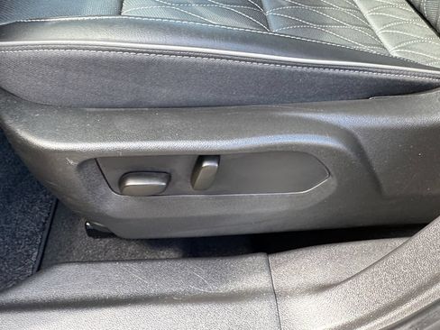 Used 2023 Buick Envision Avenir AWD/4WD image 16