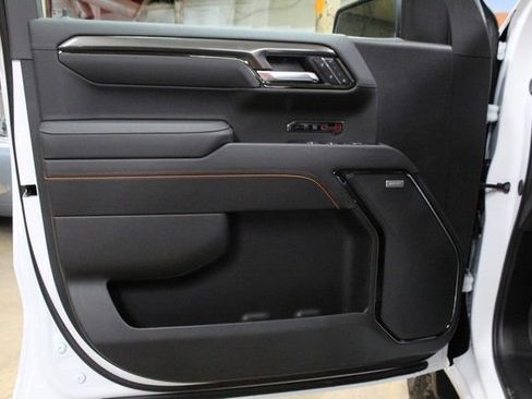 New 2026 GMC Sierra 1500 AT4 w/ AT4 Premium Package AWD/4WD image 17